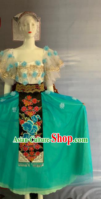 Chinese Puyi Minority Folk Dance Green Dress Uniforms Guizhou Ethnic Festival Garment Costume Bouyei Nationality Woman Clothing and Headwear
