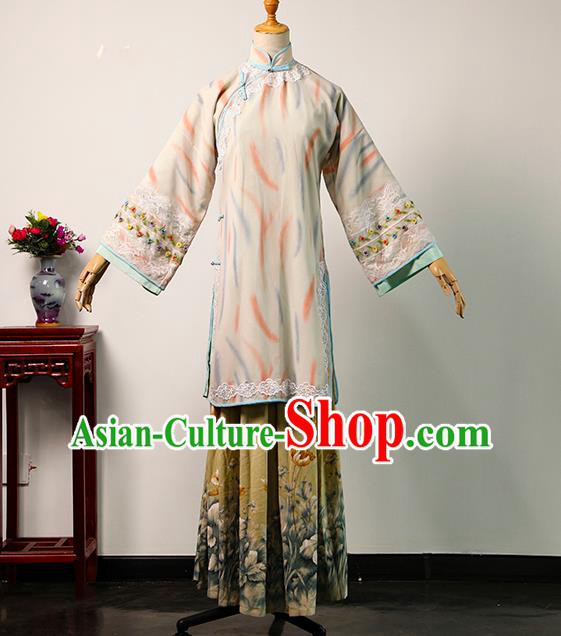 China Ancient Young Woman White Blouse and Yellow Skirt Qing Dynasty Garments Traditional Drama Da Zhai Men Rich Lady Clothing