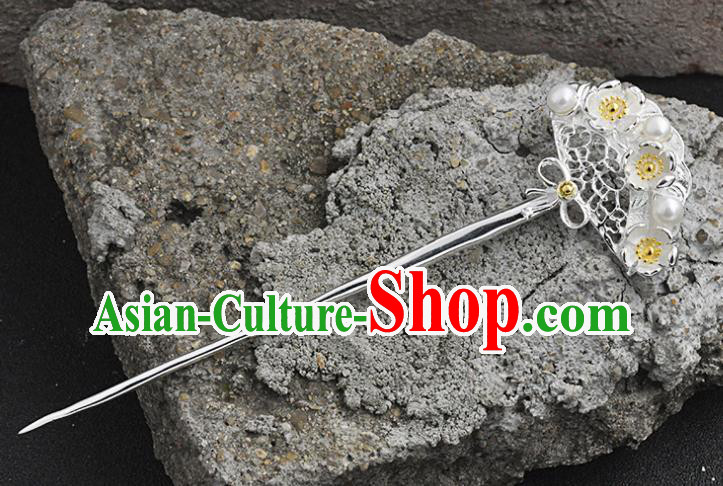 Chinese Traditional Hair Jewelry Classical Pearls Hair Stick Cheongsam Headpiece Handmade Silver Plum Hairpin