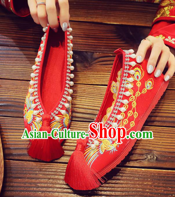 China Embroidered Phoenix Shoes Handmade Bride Shoes Xiuhe Red Satin Shoes Pearls Wedding Shoes