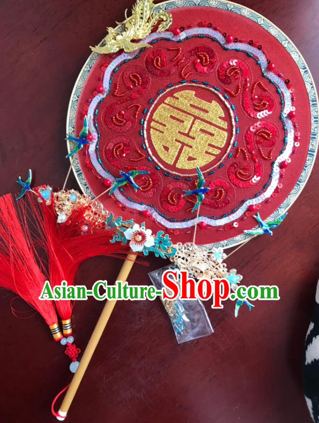 China Wedding Embroidered Red Sequins Fan Traditional Bride Red Silk Palace Fan Handmade Hanfu Dance Circular Fans