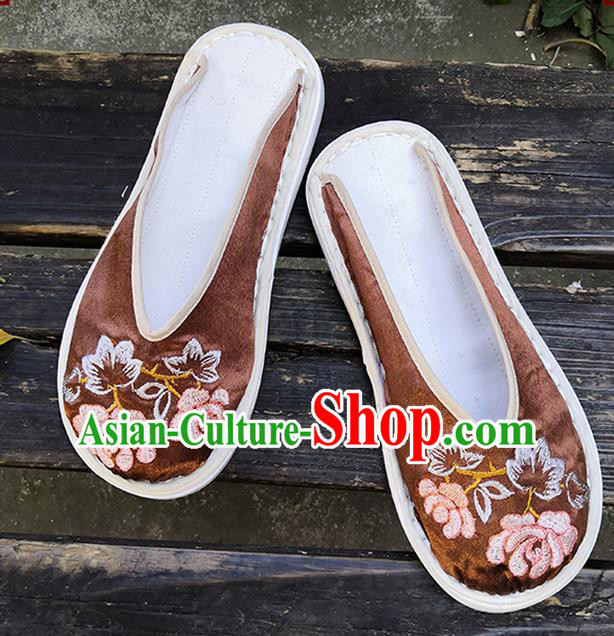 Chinese Handmade Embroidery Shoes Woman Strong Cloth Slippers National Brown Satin Shoes