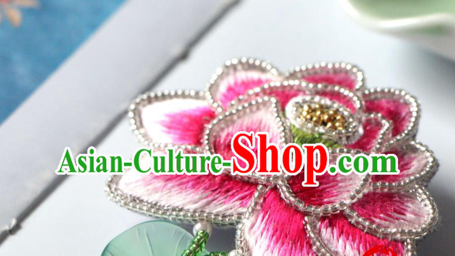 Handmade China Classical Qipao Jade Lotus Leaf Brooch Accessories Embroidered Pink Breastpin