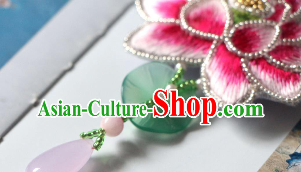 Handmade China Classical Qipao Jade Lotus Leaf Brooch Accessories Embroidered Pink Breastpin
