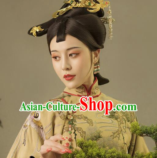 China Ancient Empress Embroidered Yellow Dress Traditional Court Clothing Qing Dynasty Imperial Consort Historical Garment Costume