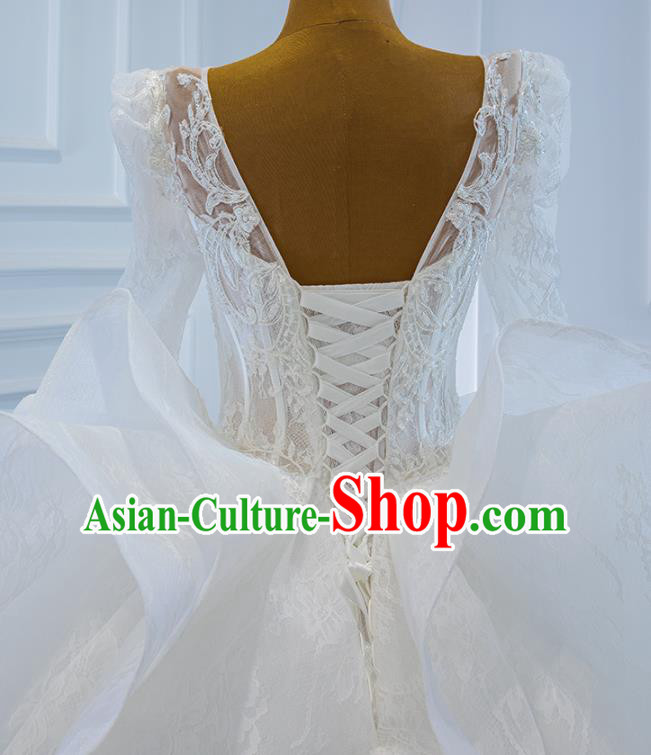Custom Vintage Formal Garment Bride Trailing Full Dress Catwalks Princess Costume Ceremony Compere Clothing Luxury Embroidery White Lace Wedding Dress