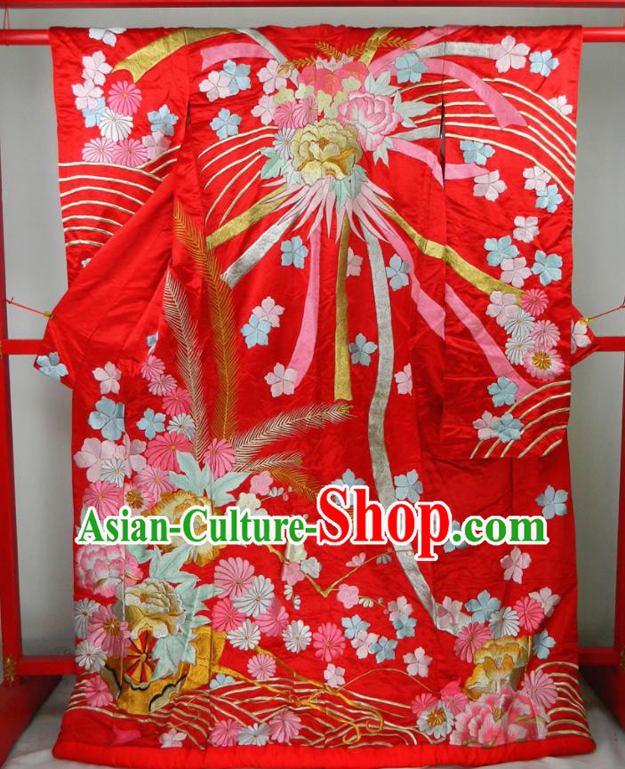 Japanese Traditional Court Empress Garment Costume Wedding Bride Red Silk Yukata Dress Classical Embroidered Pattern Uchikake Kimono Clothing