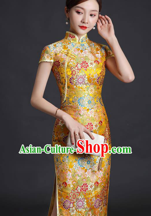 Chinese Classical Qipao Clothing Bride Golden Brocade Cheongsam Traditional Wedding Dress Compere Full Dress