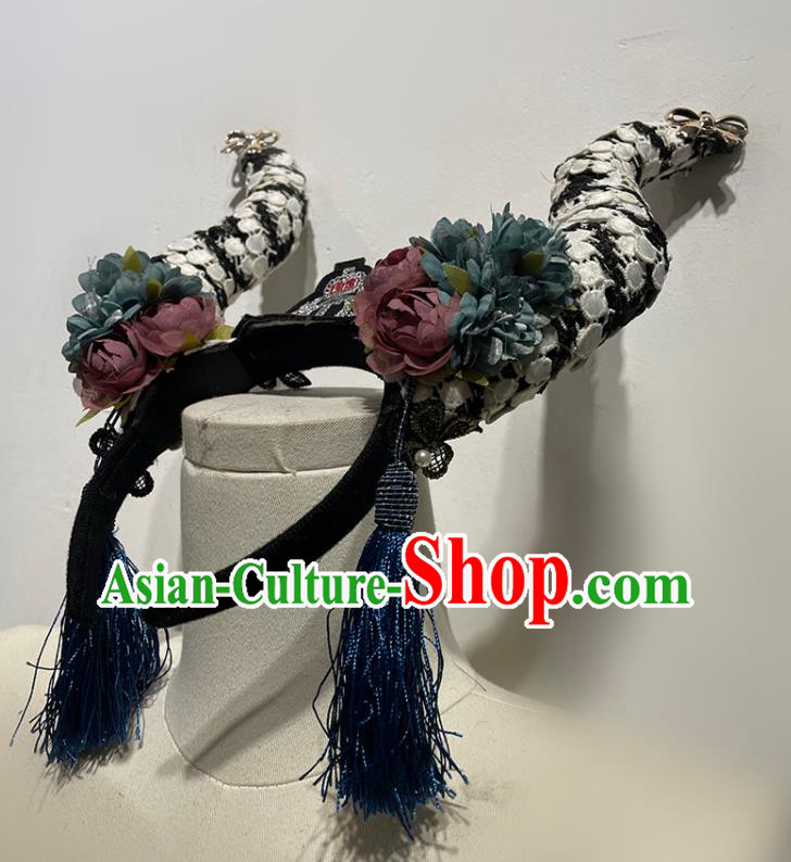 Handmade Baroque Style Headdress Top Halloween hair Clasp Festival Party Ox Horn Headwear