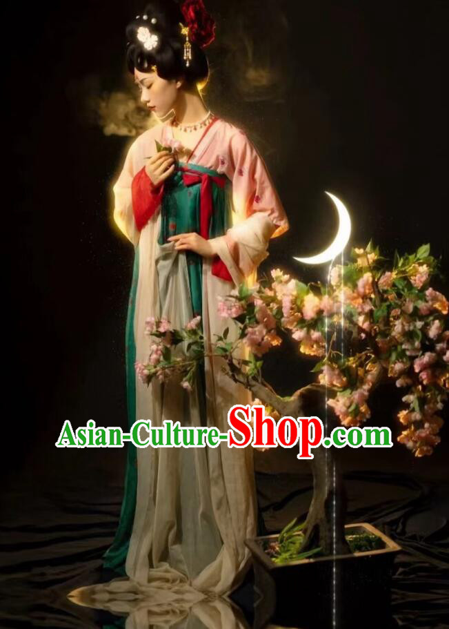 Chinese Ancient Palace Princess Green Dress Clothing Tang Dynasty Garment Costumes