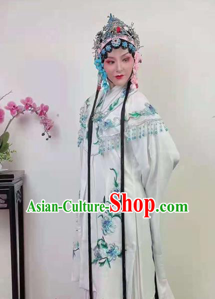 Chinese Beijing Opera Hua Tan Embroidered White Cape Huangmei Opera Diva Clothing Ancient Princess  Costume