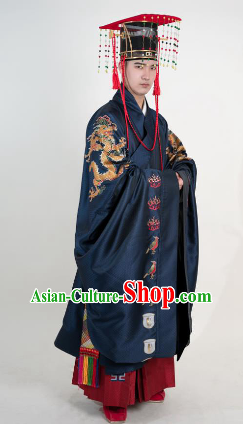 Chinese Ming Dynasty Royal Prince Historical Costumes Ancient Infante Garment Clothing and Headpiece