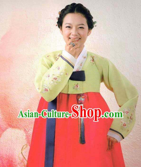 Top Handmade Hanbok Korean Bride Garment Costumes Embroidered Green Blouse and Red Dress Complete Set