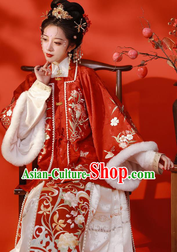 Chinese Traditional Winter Garment Clothing Ancient Rich Lady Dresses Ming Dynasty Costumes