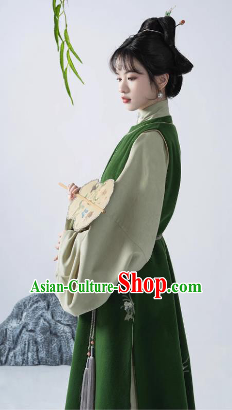 China Ming Dynasty Replica Costumes Young Woman Hanfu Traditional Fashion Ancient Noble Mistress Outfit