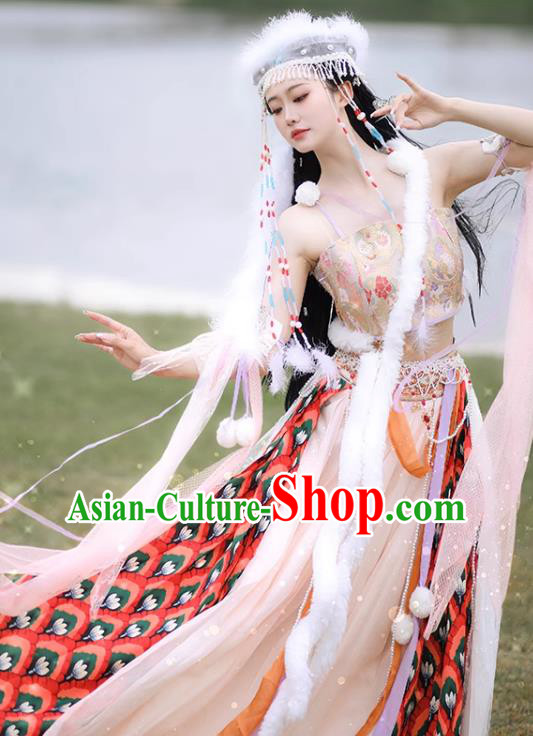 Princess Pearl Xiangfei Hanxiang Dress China Ancient Xinjiang Ethnic Beauty Clothing and Headdress