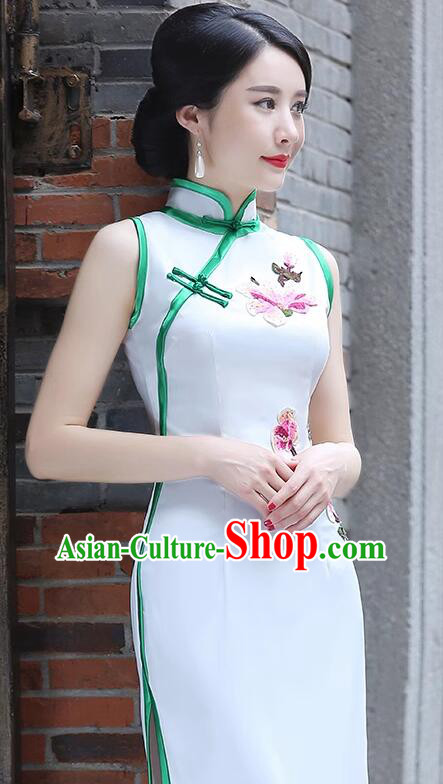 Chinese Embroidered Yulan Mangnolia Long Qipao Traditional Dress White Sleeveless Cheongsam