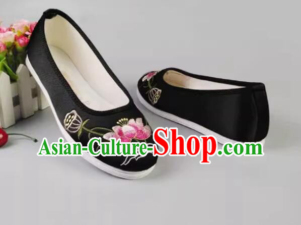 Handmade Old Peking Shoes Black Satin Shoes Chinese Embroidered Shoes