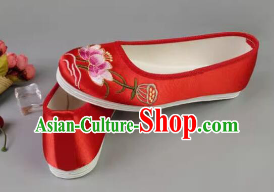 Chinese Embroidered Shoes Handmade Old Peking Shoes Red Satin Wedding Shoes