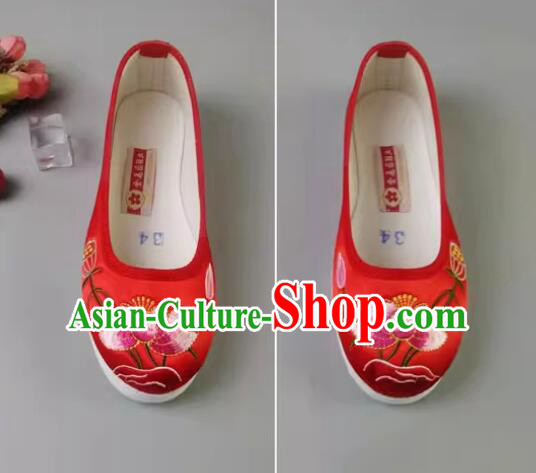 Chinese Embroidered Shoes Handmade Old Peking Shoes Red Satin Wedding Shoes