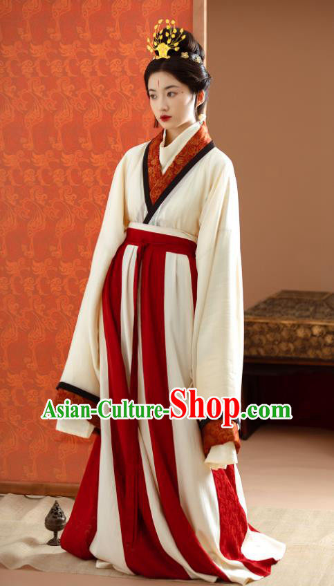 China Eastern Han Dynasty Beauty Costumes Traditional Hanfu White Dress Ancient Court Princess Clothing