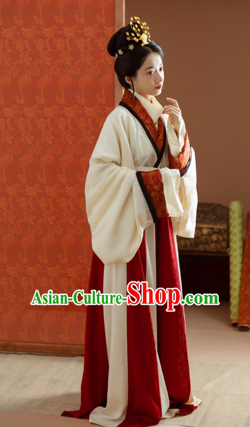 China Eastern Han Dynasty Beauty Costumes Traditional Hanfu White Dress Ancient Court Princess Clothing