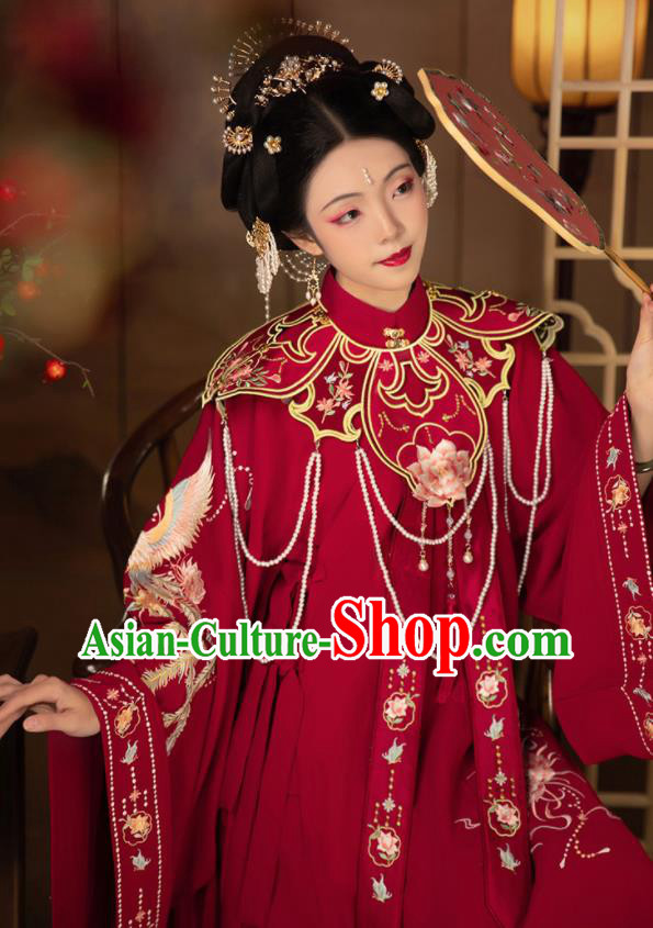 Chinese Ming Dynasty Bride Costumes Ancient Young Woman Red Dresses Traditional Wedding Hanfu Garments
