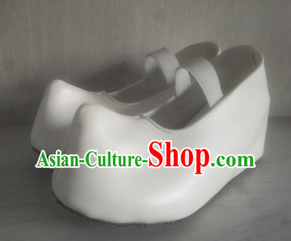 Korean Traditional Folk Shoes With Increased Leather Lining