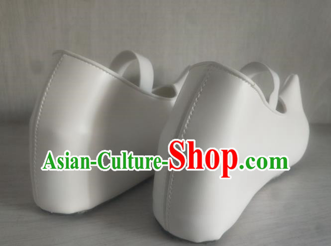 Korean Traditional Folk Shoes With Increased Leather Lining