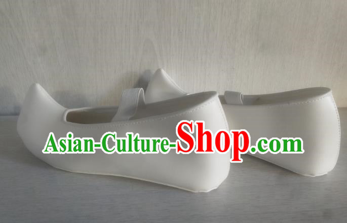 Korean Traditional Folk Shoes With Increased Leather Lining