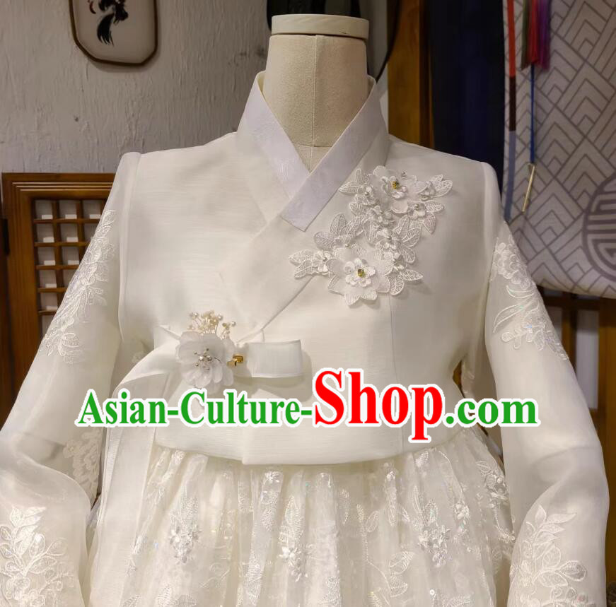 Korean Bride Fashion Embroidered White Hanbok Celebration Costume Traditional Wedding Dress