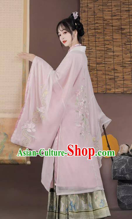 China Traditional Woman Mamian Qun Costumes Ancient Noble Lady Dress Ming Dynasty Clothing
