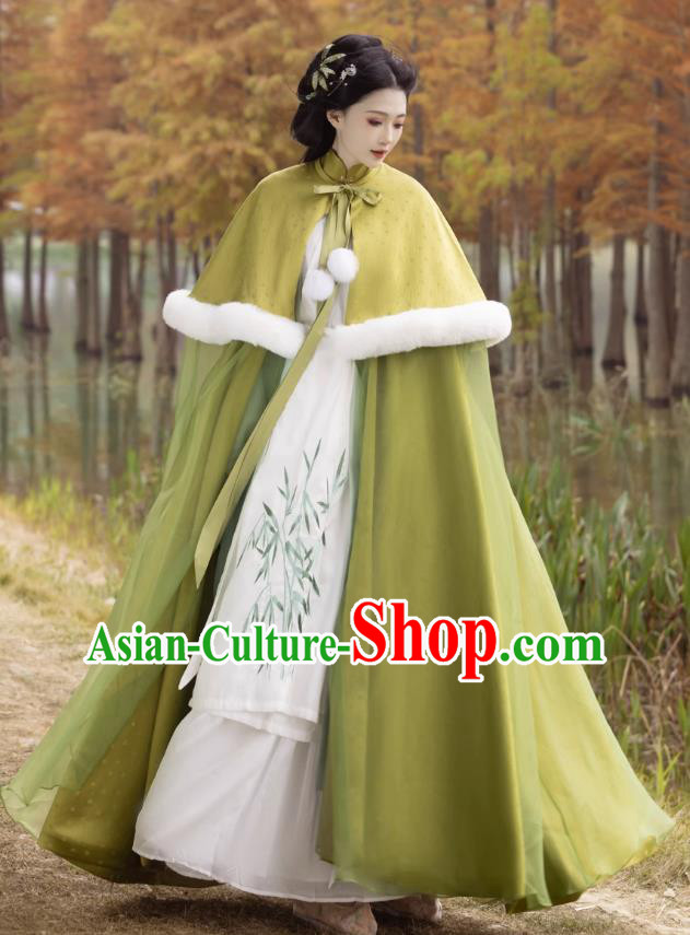 China Song Dynasty Princess Green Cloak Traditional Winter Hanfu Ancient Young Woman Long Mantle