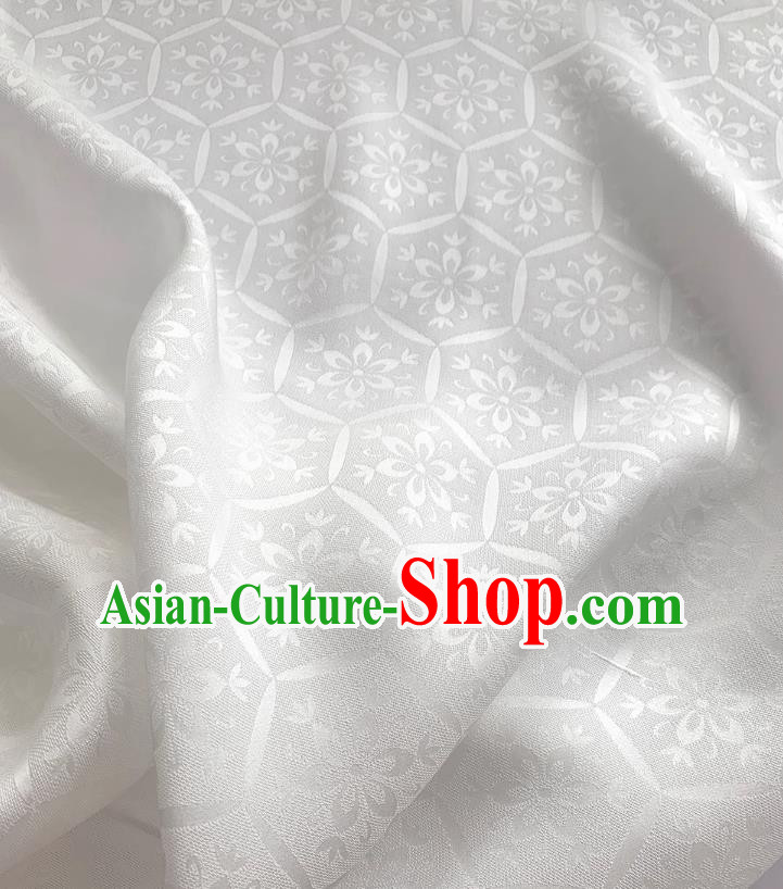 White China Traditional Tortoiseshell Pattern Fabric Cheongsam Cloth Jacquard Damask Classical Mulberry Silk