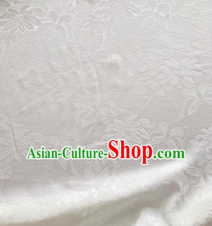 White China Classical Mulberry Silk Traditional Butterfly Pattern Fabric Cheongsam Cloth Jacquard Damask