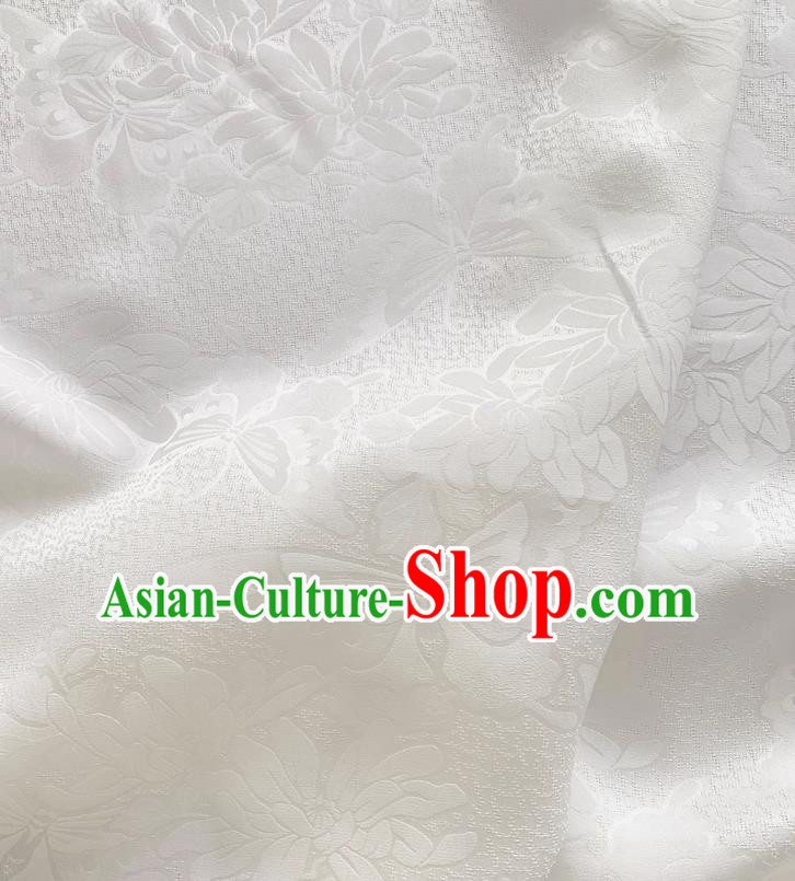 White China Classical Mulberry Silk Traditional Butterfly Pattern Fabric Cheongsam Cloth Jacquard Damask