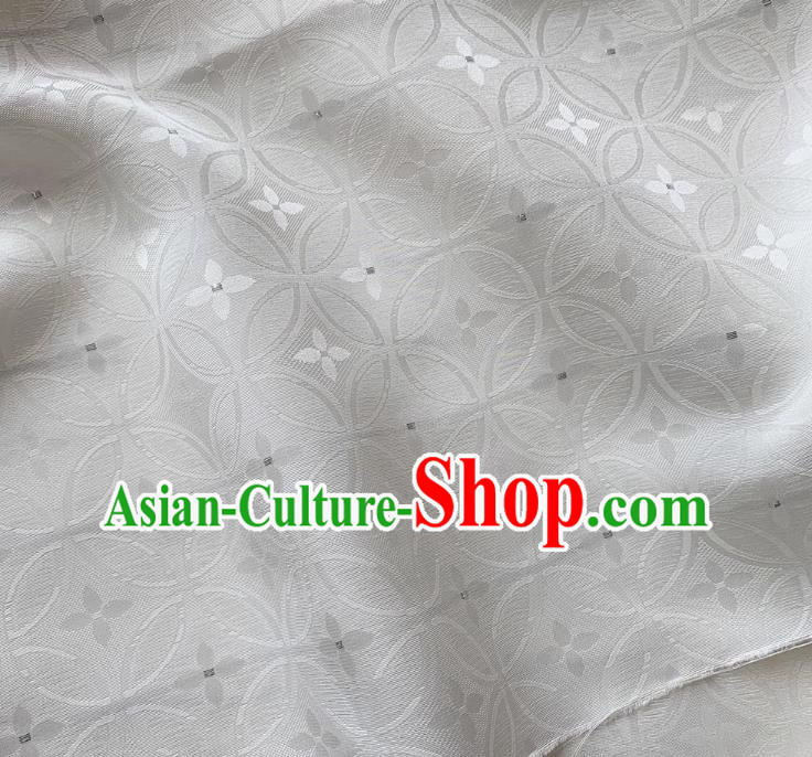 China Classical Copper Cash Design Silk Fabric Traditional Mulberry Silk Cheongsam White Brocade Material