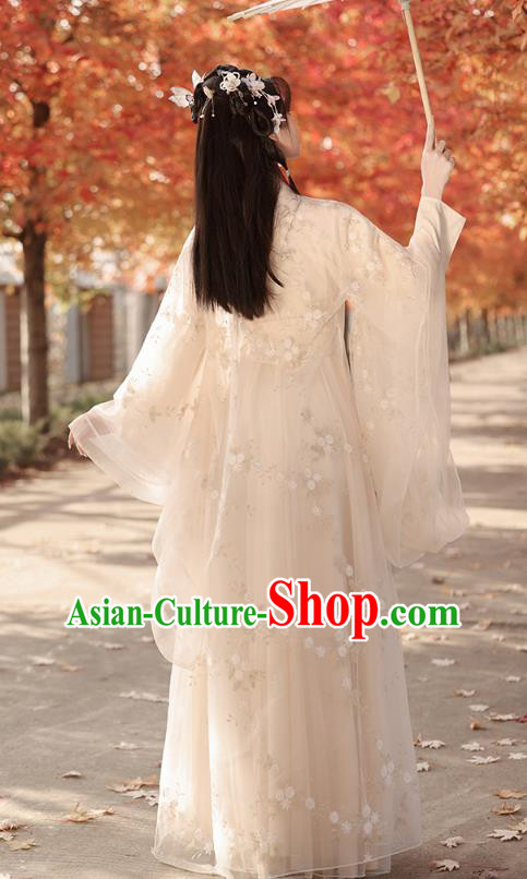 China Ancient Palace Princess Clothing Traditional Champagne Hanfu Dress Jin Dynasty Young Woman Costumes