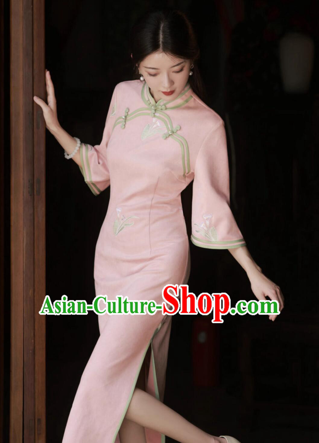 Traditional Chinese Clothing China Embroidered Qipao Dress Classical Pink Cheongsam