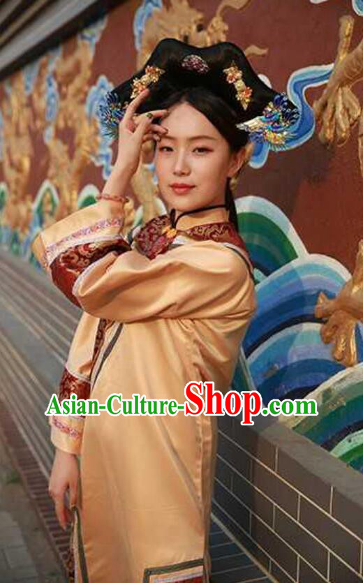China Palace Lady Golden Dress Chinese Qing Dynasty Empress Costume Ancient China Princess Clothing