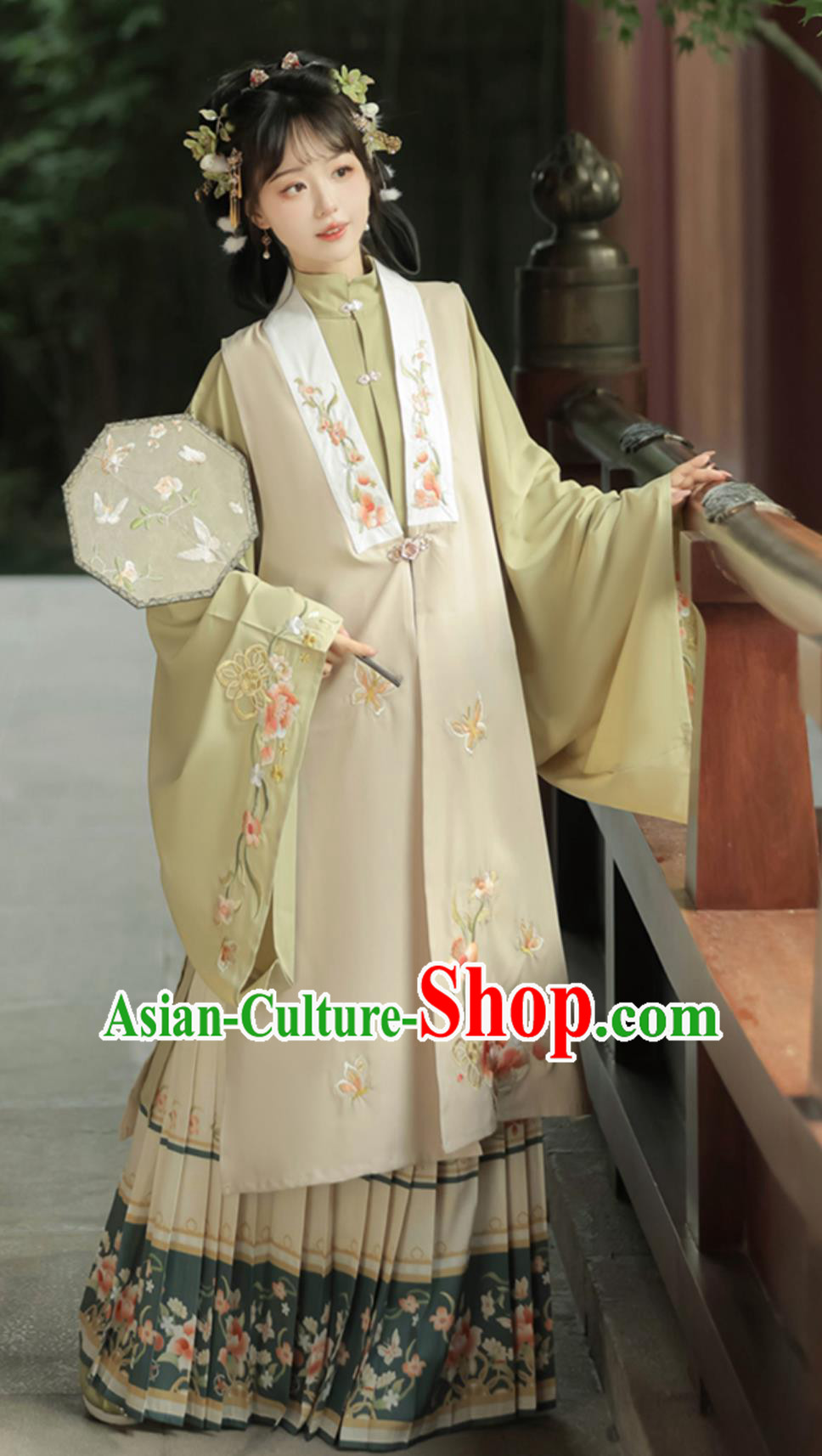 Chinese Ming Dynasty Noble Woman Clothing Ancient China Princess Costume Traditional Hanfu Dress