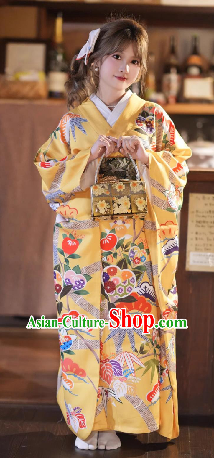 Japanese Large Shocksleeves Costume Traditional Kimono Ceremony Yellow Formal Dress