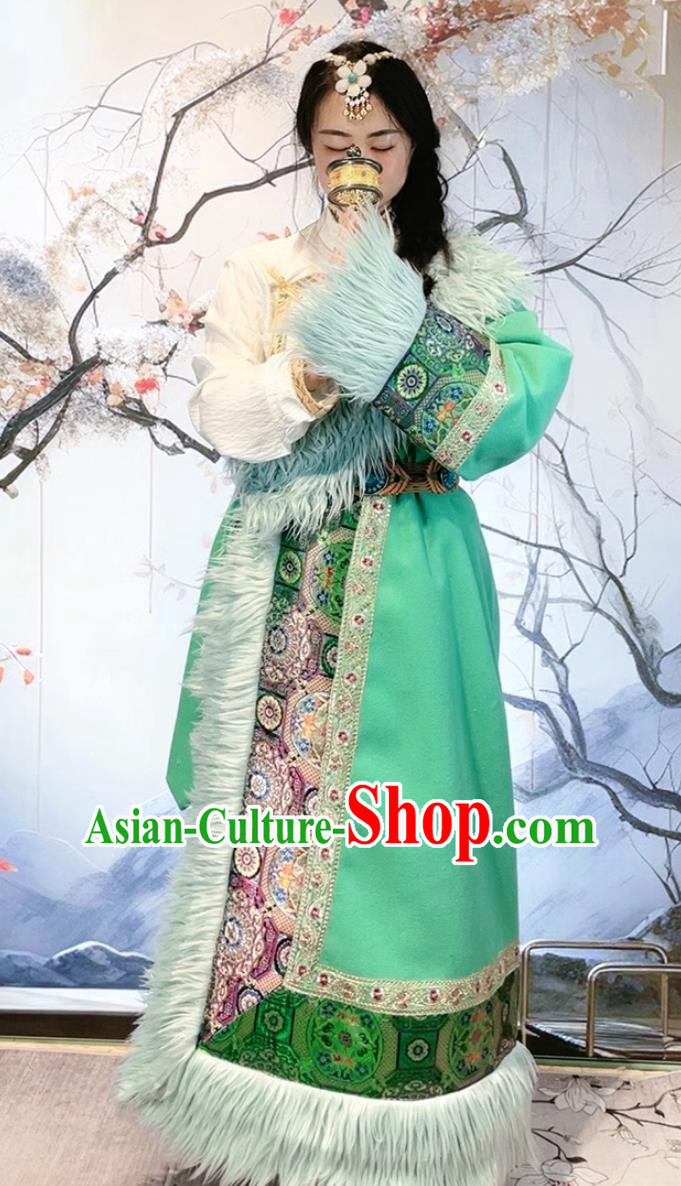 China Zang Nationality Winter Costume Xizang Ethnic Stage Performance Clothing Woman Green Tibetan Robe