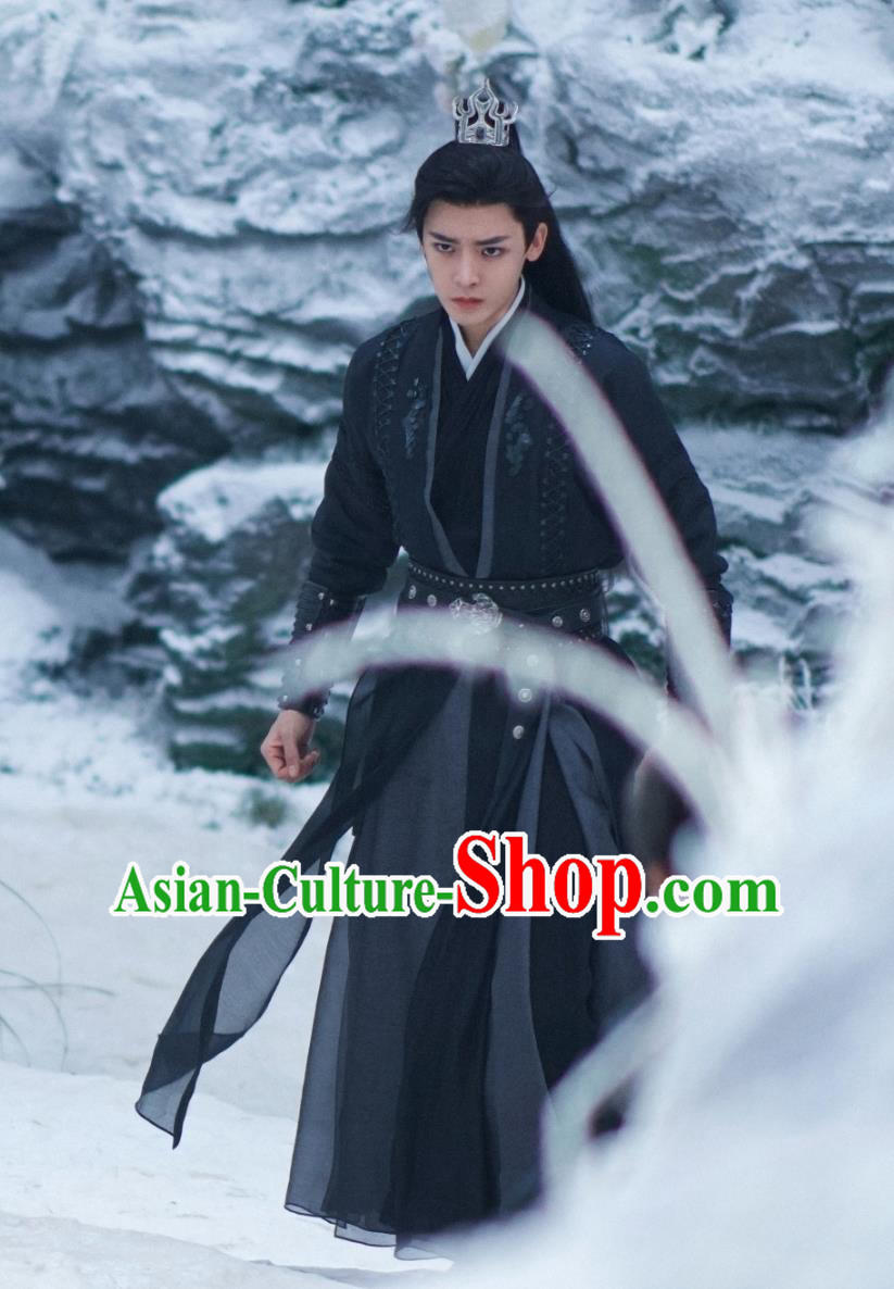 China 2023 TV Series Back From The Brink Ancient Young Hero Costumes Swordsman Tian Yao Clothing