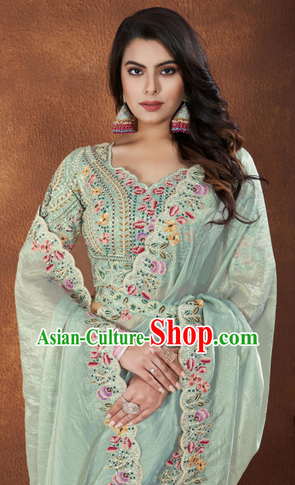 Indian Festival Sari National Costume Traditional Women Clothing Embroidery Light Green Dress