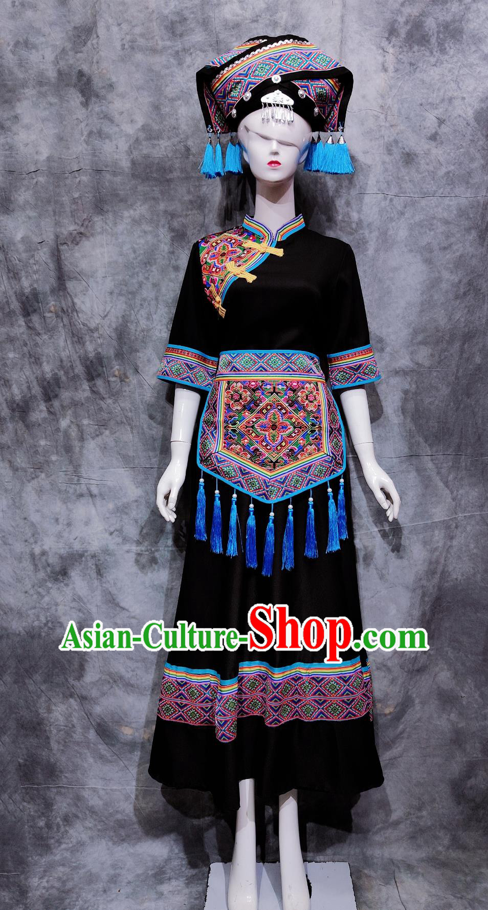 China Zhuang National Minority Woman Clothing Guizhou March 3rd Festival Black Outfit Traditional Chinese Ethnic Dance Costume