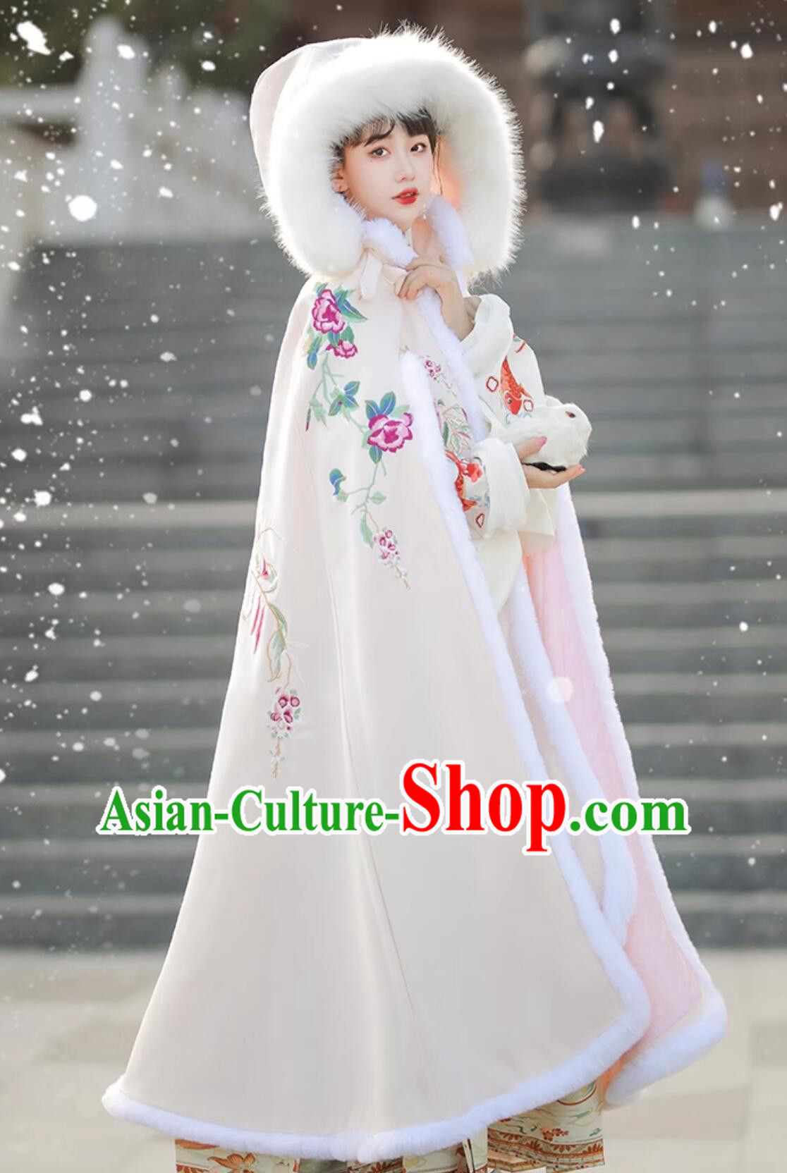 Winter Traditional Hanfu Cape Ancient China Princess Costume Embroidered Warm Cloak