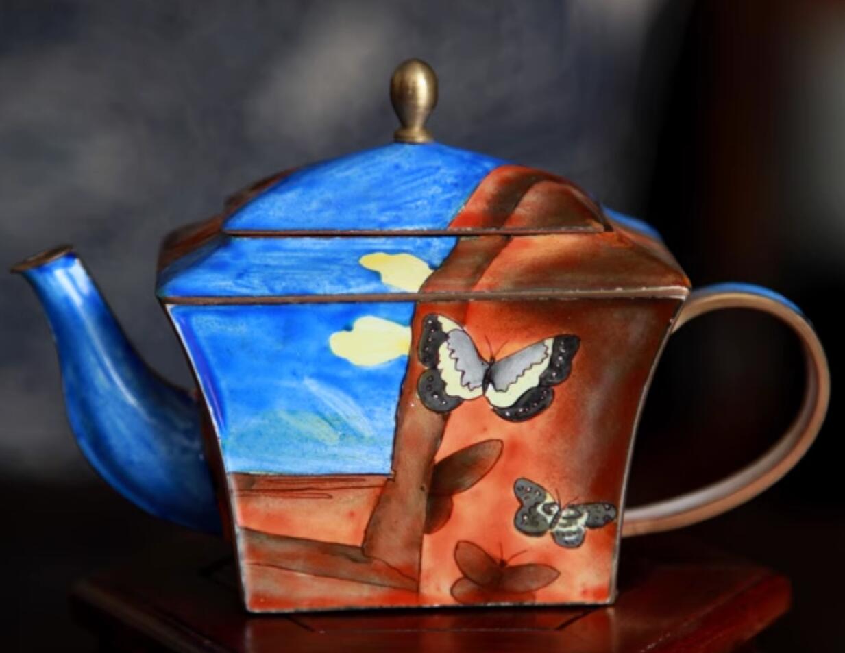 Chinese Hand Painted Enamel Craft Cloisonne Teapot Collection Dancing Butterflies