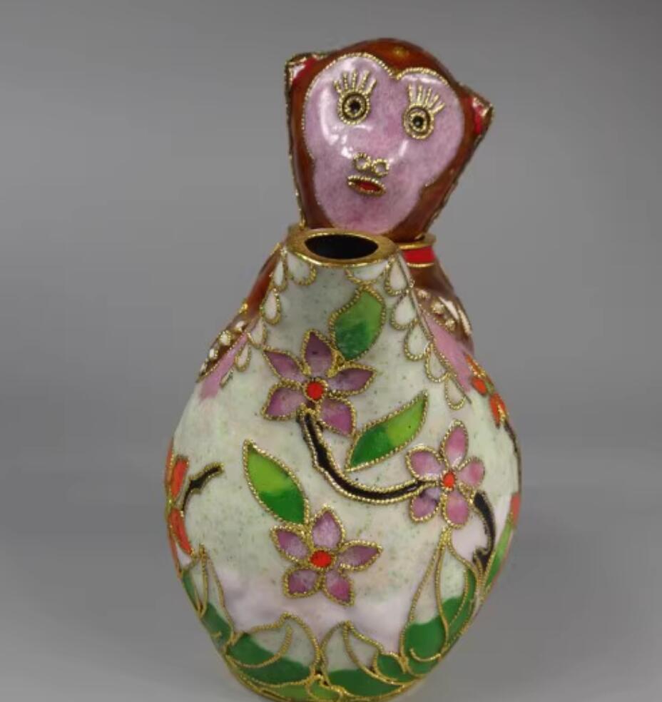 Chinese Hand Painted Enamel Craft Cloisonne Teapot Collection Monkey Offering Longevity Peach