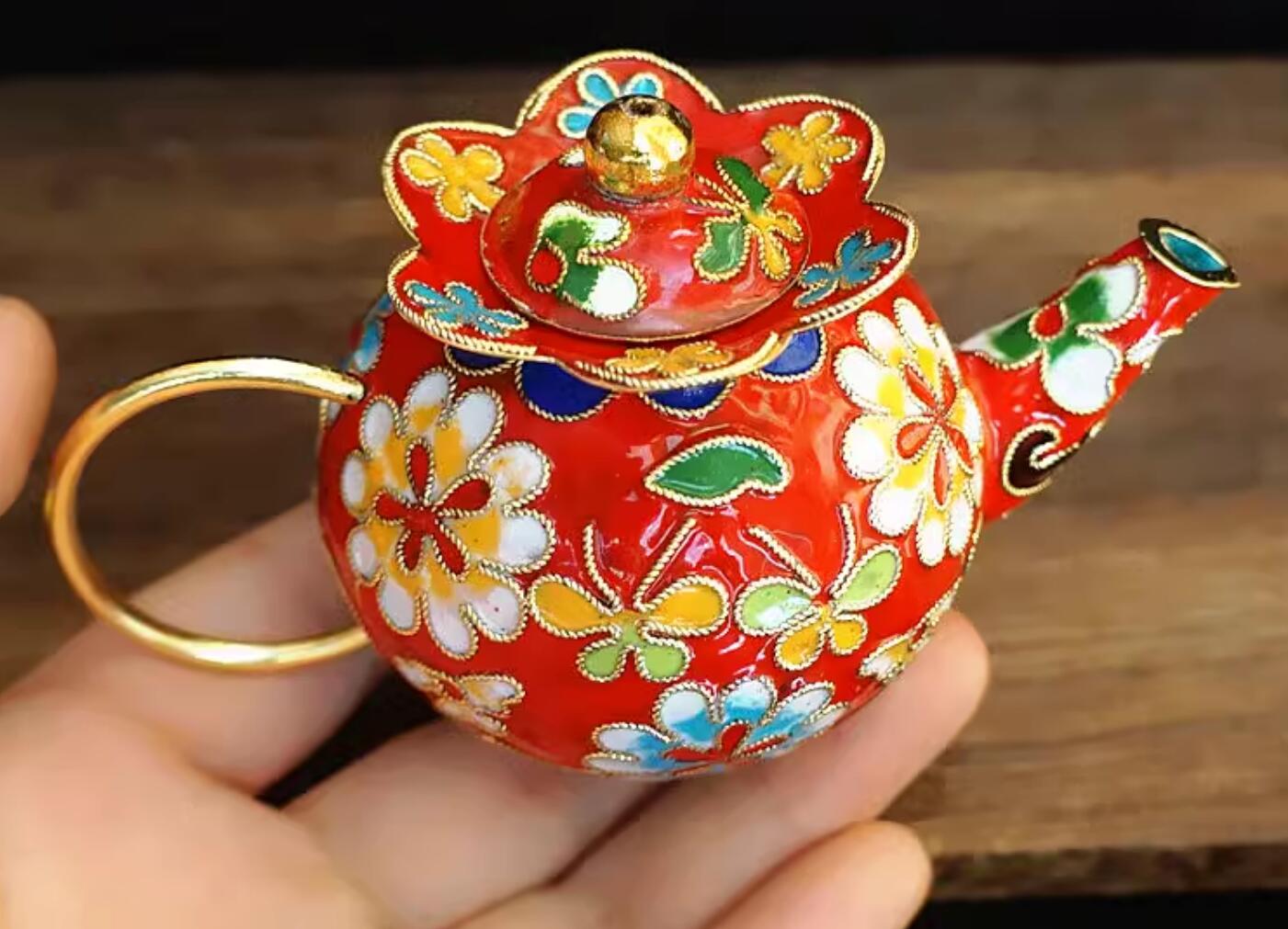 Butterfly Loves Flower Chinese Traditional Enamel Craft Cloisonne Mini Teapot